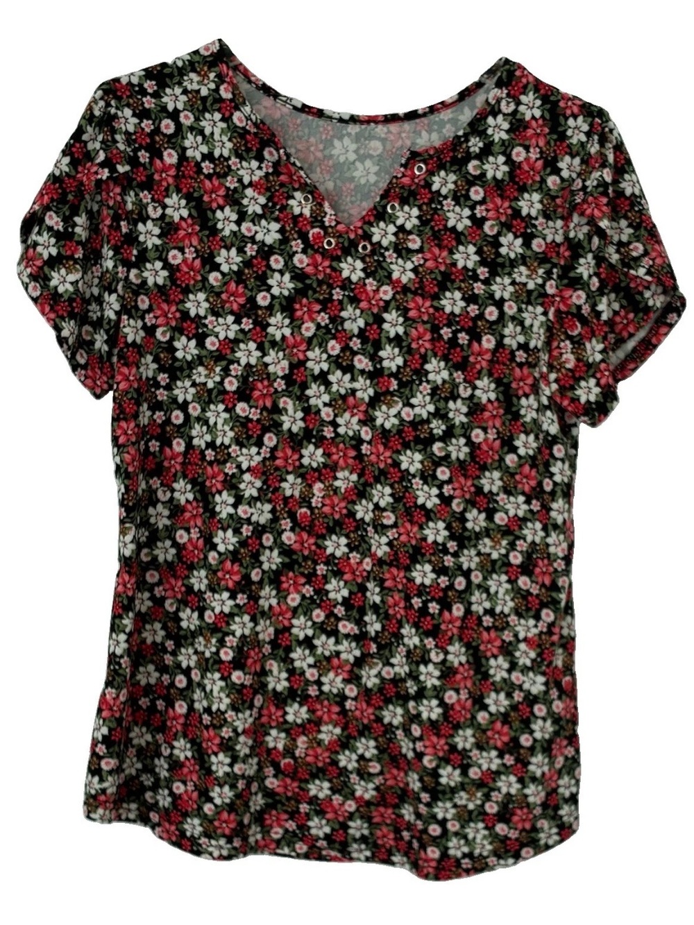 Floral V-neck Short Sleeve Tunic Top in Black and Red Relaxed Loose Fit Shirt